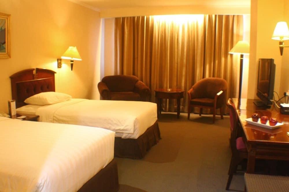 Grand Arkenso Park View Hotel Semarang Exterior photo