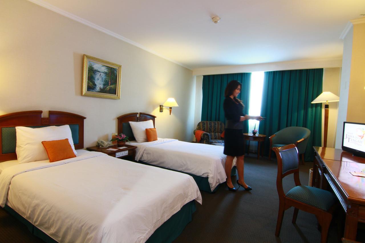 Grand Arkenso Park View Hotel Semarang Exterior photo