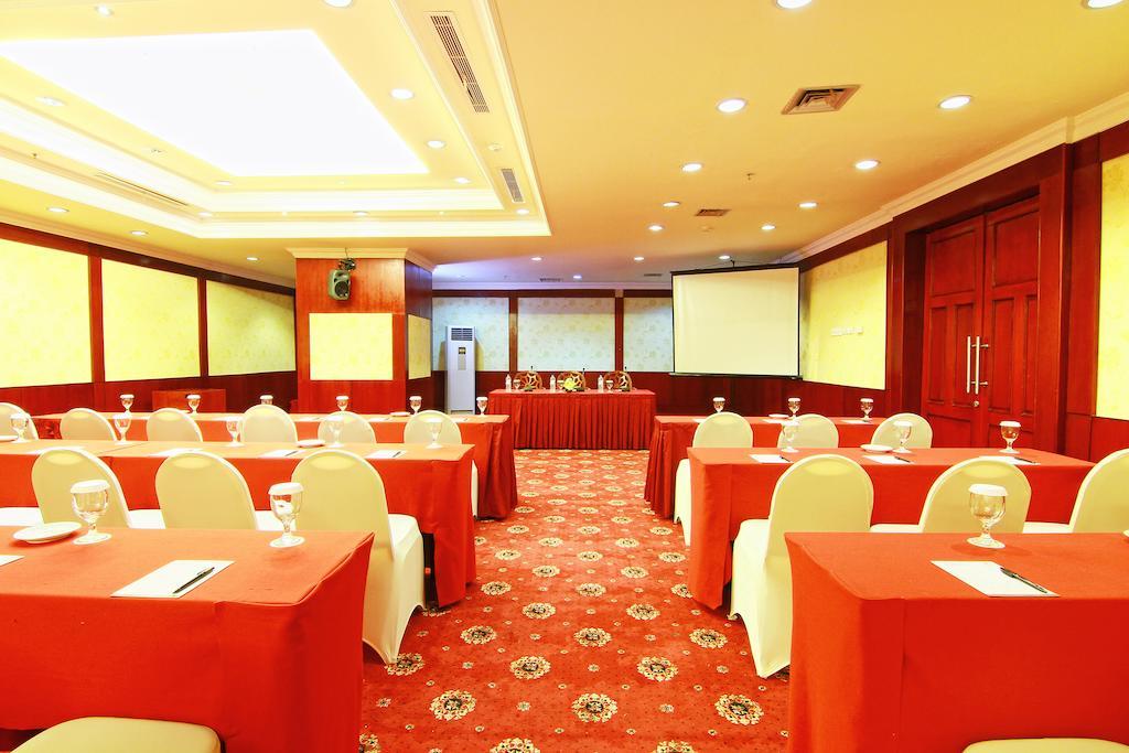 Grand Arkenso Park View Hotel Semarang Exterior photo